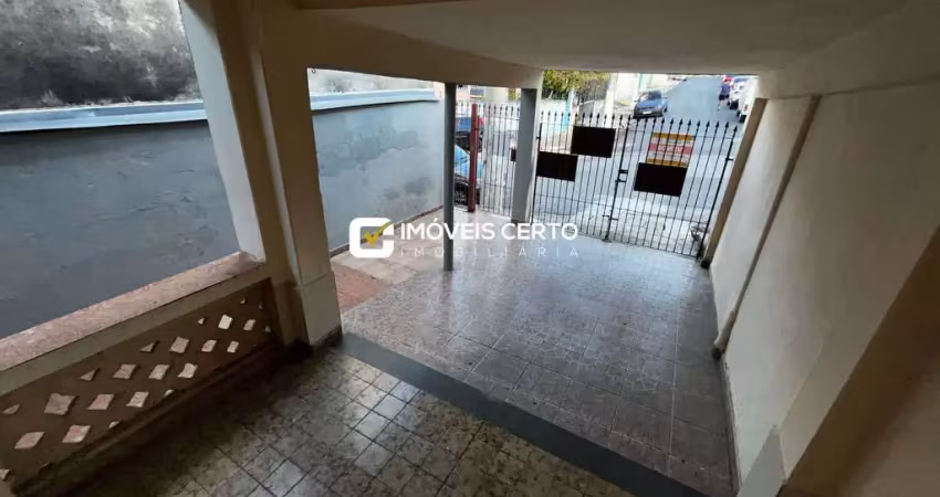Imóvel no Pestana, Osasco: Duas casas em um terreno, ideal para moradia ou investimento!