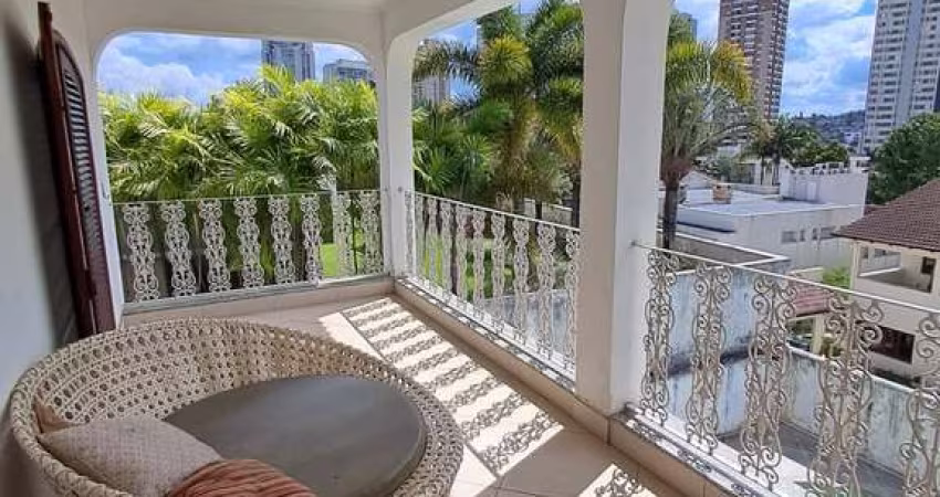 A sua casa em Alphaville Um com vista gostosa e potencial para retrofit