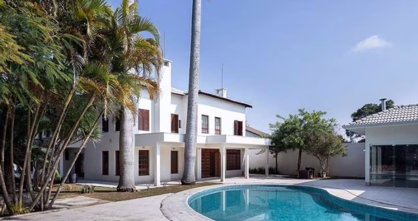Casa na Granja Viana - Fazendinha - AT: 2.725m² - 5 Suítes - 9 Vagas - Estuda Permuta