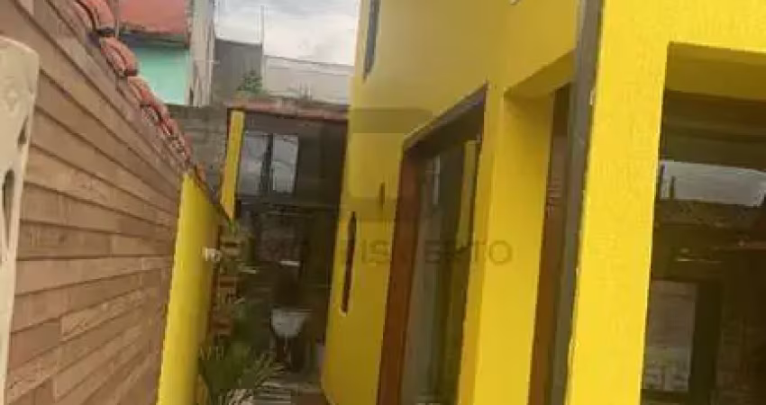 Casa a venda ou permuta em condomínio caucaia do alto 1, com piscina, sobrado com 3 quartos, piscina aquecida, e área gourmet com churrasqueira e forn
