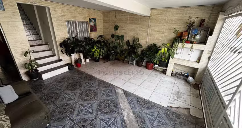 Oportunidade única no veloso ? 3 casas em 1 quintal à venda em osasco-sp! 5 quartos, 2 salas, 3 banheiros, 2 vagas de garagem.