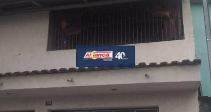SOBRADO COM 3 CASAS E 2 (ATÉ 3) GARAGENS OU PONTO COMERCIAL PERTO DO HMU E MACEDO EM GUARULHOS, SP
