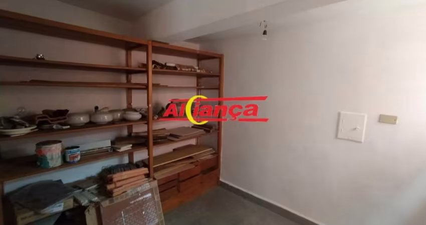 SOBRADO COM 3 QUARTOS, EDÍCULA, A VENDA - VILA ENDRES - GUARULHOS/SP.