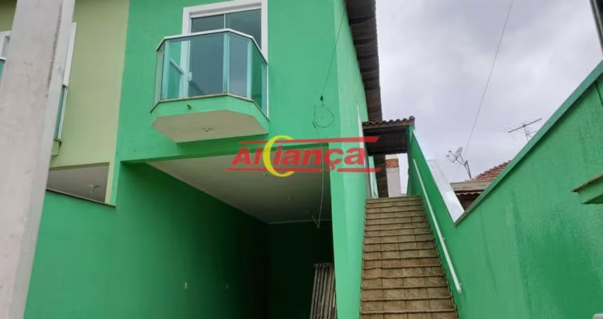 ÓTIMA CASA NO CONTINENTAL II, 3 DORMITÓRIOS COM SUITE E 3 VAGAS.