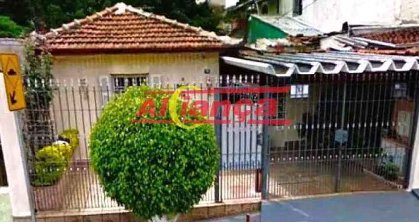 Excelente casa muito bem localizada !!!!!  são duas casas