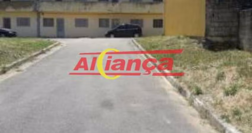 Casa com 1 dormitório para alugar, 60 m² - Jardim Diogo - Guarulhos/SP Por R$ 770,00