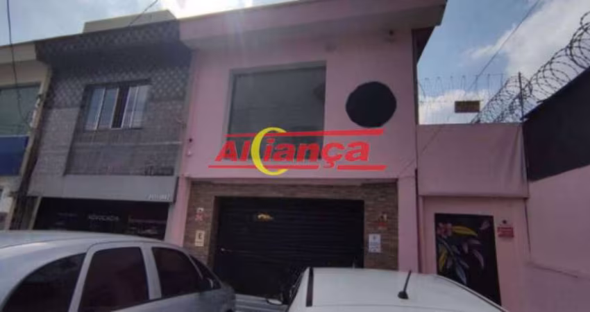 Salão para alugar, 90m² de área construída -  sendo um salão térreo, mais 2 salas em cima com banhei