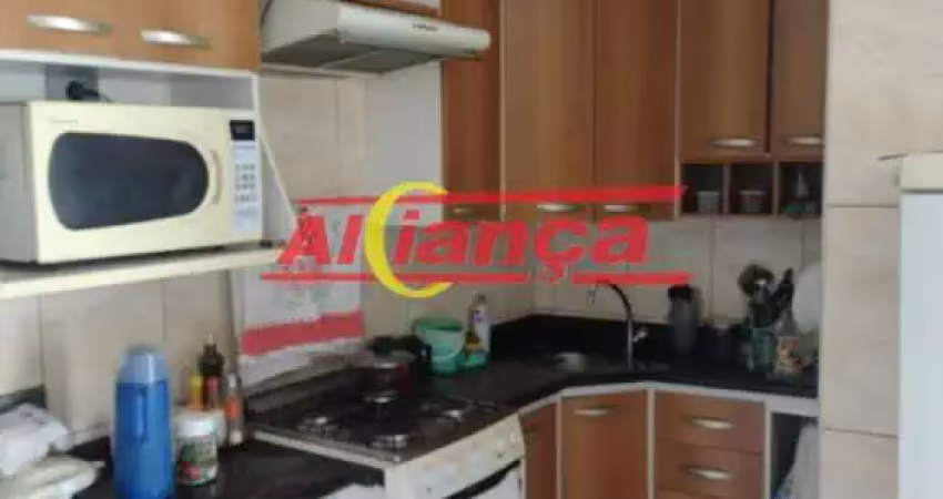Sobrado no jardim santo eduardo com 2 casas com suites, independentes