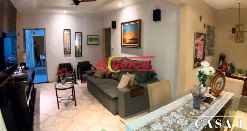 Casa à venda com 250m², 4 quartos e 2 vagas- Jd City- Guarulhos-SP.