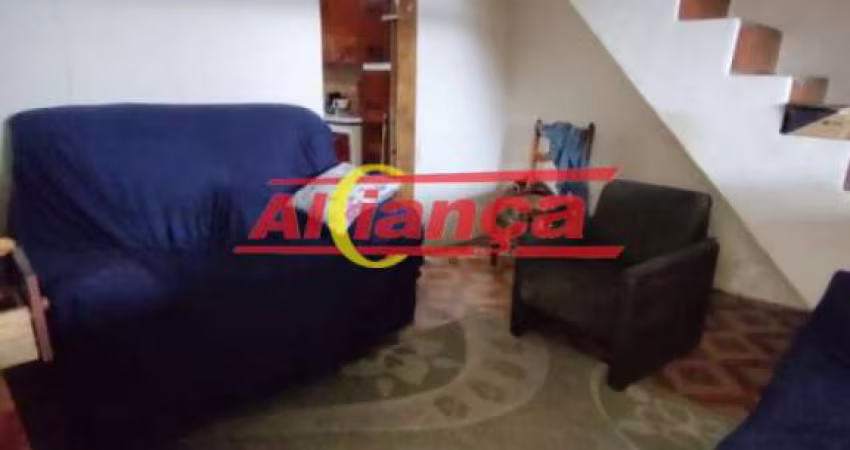 SOBRADO COM 4 QUARTOS A VENDA, 140m² JD. BETEL