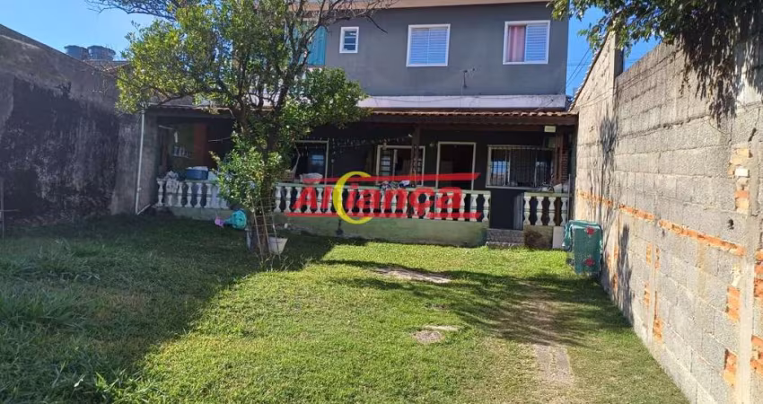 SOBRADO COM 250M²,  3 QUARTOS  A VENDA - CUMBICA- GUARULHOS.