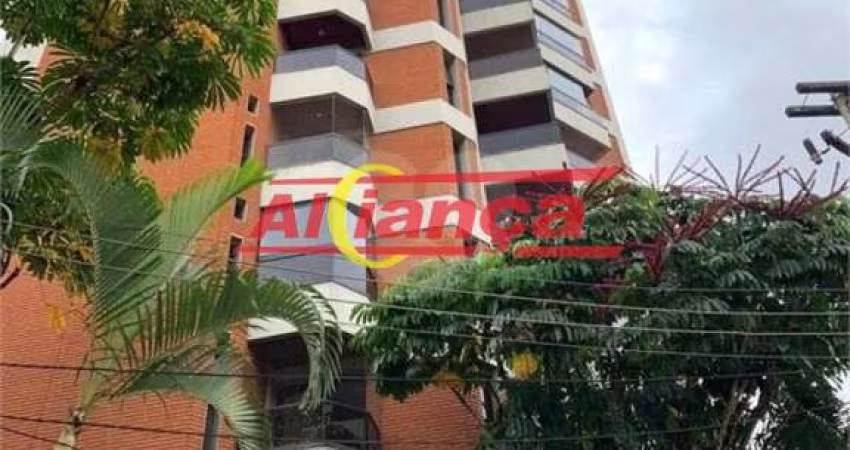 Excelente Apartamento Zona Norte com 3 Suítes, 5 Banheiros, 4 vagas e varanda com churrasqueira