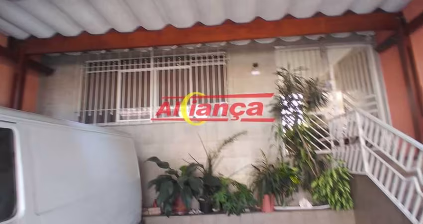 CASA COM EDICULA EM VILA AUGUSTA