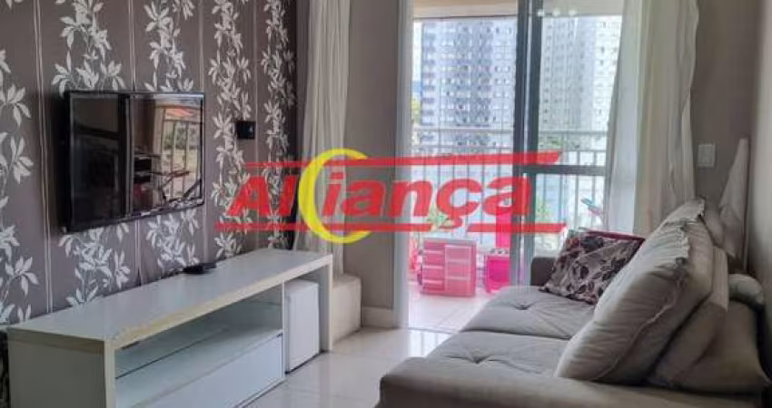 Apartamento todo planejado , 3 quartos sendo 1 suíte, 02 vagas de garagem.