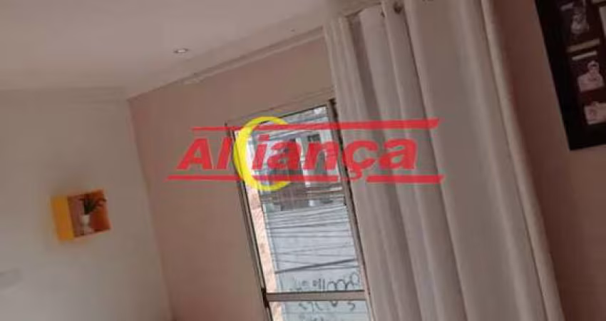 Vendo sobrado com salão comercial, e  duas casas no mesmo terreno