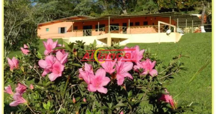 Linda chácara em arujá, 30 mil metros quadrados, sendo 1000m2 área construída com duas casas