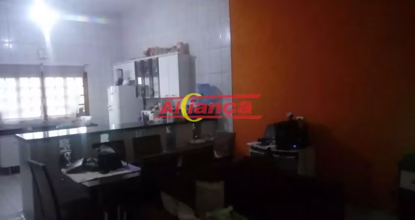 Casa de 250 m² Jardim Lenize - GUARULHOS/SP Esta casa com 2 dormitórios, 1 banheiro, ar-condicionado