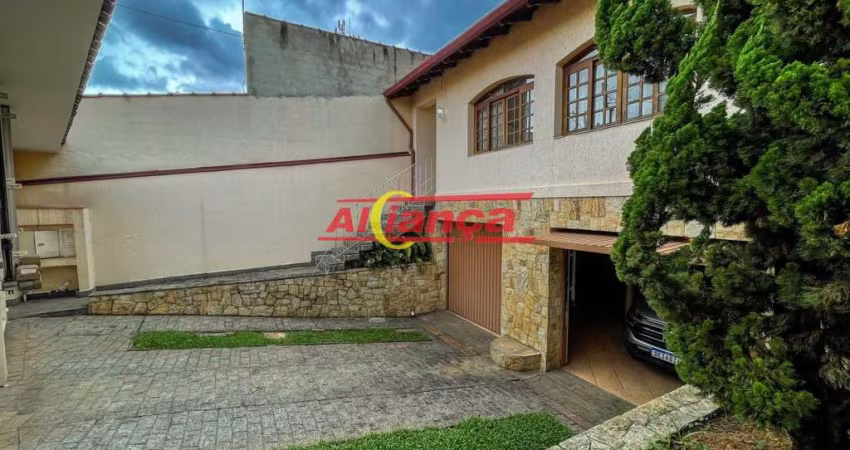 Casa assobradada de 420m a venda no Torres Tibagy