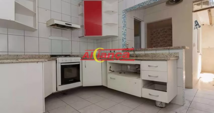 CASA DE CONDOMÍNIO - 2 DOR - 2 SUÍTES, 1 VG