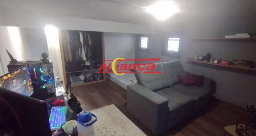 Casa com  1 dorm bem grande podendo virar 2 dorm , cozinha e sala integrada  com  1 vaga garagem.