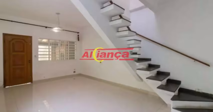 Sobrado com 3 quartos e 4 vagas, $ 460.000 - Gopouva