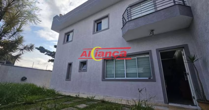 O lar dos seus sonhos, esse sobrado é a opção perfeita! 136 m², 3 dormitórios, com suíte, 2 vagas