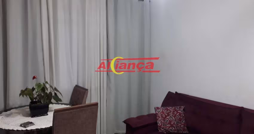 Casa Elevada em condomínio fechado