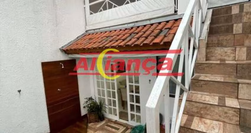 SOBRADO COM PISCINA À VENDA NO JARDIM ANÁLIA FRANCO 200 M², 3 DORMITÓRIOS, 4 VAGAS