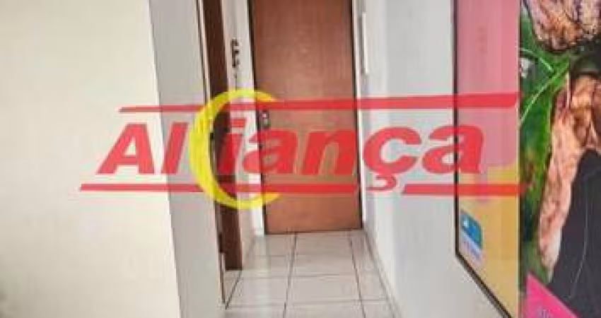 apartamento com 2 dorms  1 com suíte, 2 vagas de garagem.  muito bem localizado
