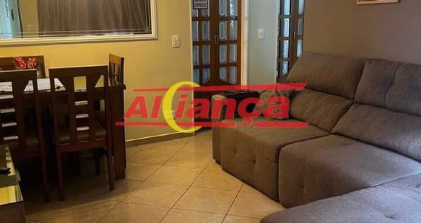 APARTAMENTO  COM  2 DORMITÓRIOS,  VAGA GARAGEM,  50 METROS
