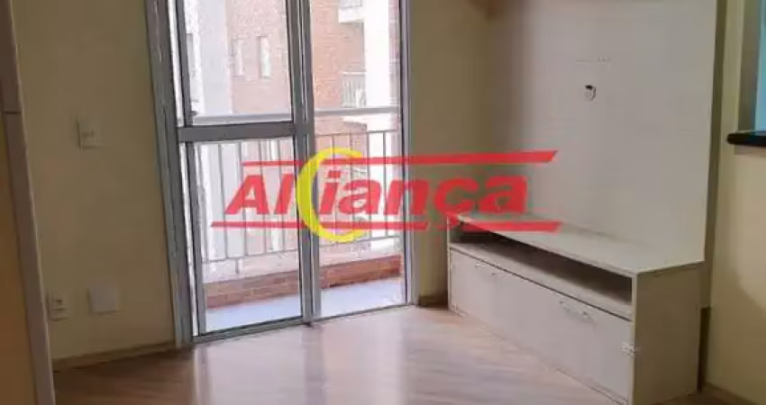 Ap andar alto em excelente estado, ótima localização com uma vaga de garagem coberta, elevador, laze