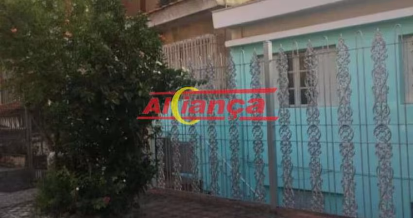3 CASAS EM UM ÚNICO TERRENO DE 200m² - IDEAL PARA INVESTIDORES OU FAMÍLIAS AMPLAS!