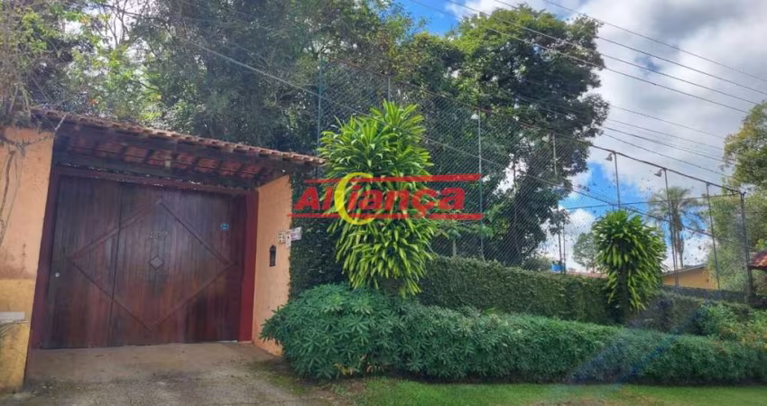 LINDA CASA ASOBRADADA  DE CAMPO