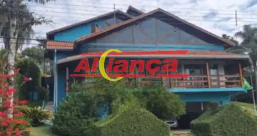 Casa de condomínio com 4 quartos e 6 banheiros à venda, 750 m² mairiporã