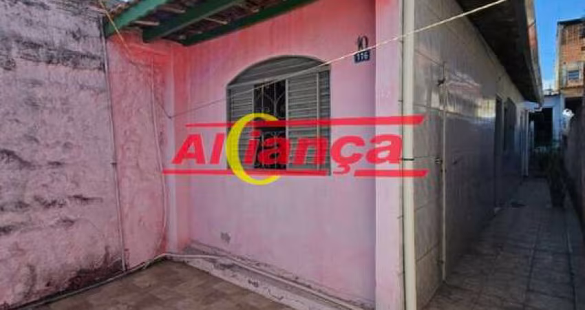 CASA TÉRREA COM EDÍCULA PARA INVESTIMENTO NO BAIRRO DOS  PIMENTAS