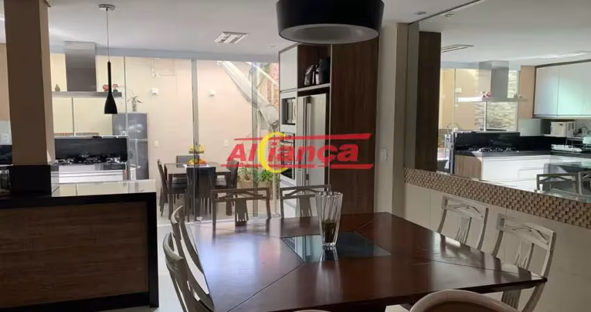 Casa em condomínio fechado com 3 quartos à venda na Rua Ferraz de Vasconcelos, 49, Jardim Santa Cecília, Guarulhos
