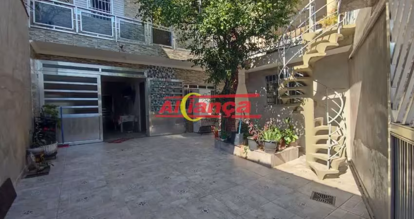 Sobrado com 3 quartos, 2 banheiros e 3 vagas à venda no jardim las vegas