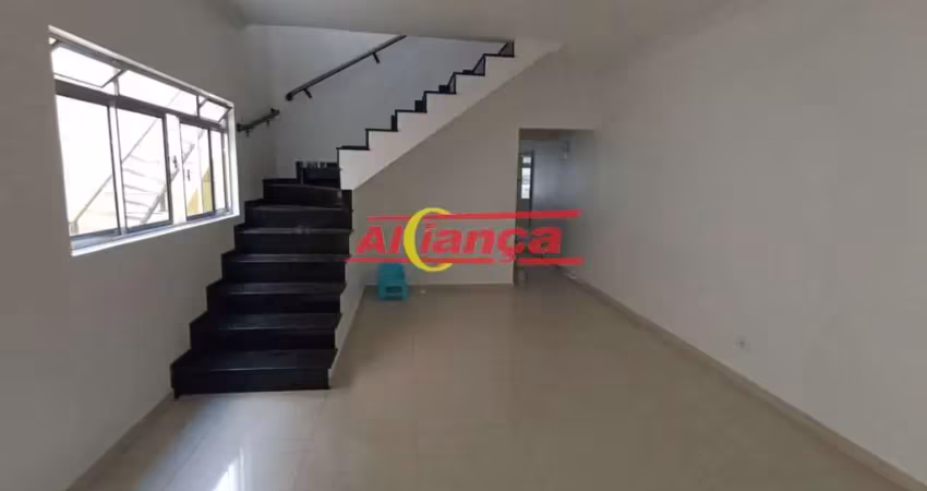 Sobrado a venda com 3 dormitórios, 2 vagas, churrasqueira, hidromassagem - jardim jovaia