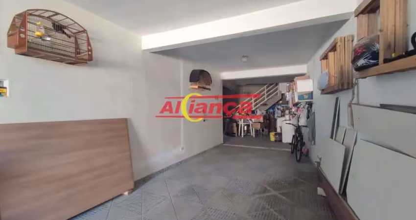 Sobrado com 3 casas e salão comercial à venda no cidade jardim cumbica