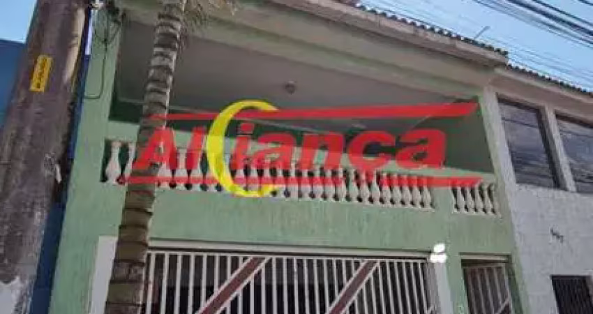 Sobrado 215m²  á venda em cumbica, 3 dormitórios,  churrasqueira e 4 vagas
