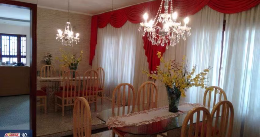 SOBRADO COM 3 QUARTOS, SENDO 3 SUÍTES À VENDA, 150m² - JARDIM SANTA MENA - GUARULHOS/SP.