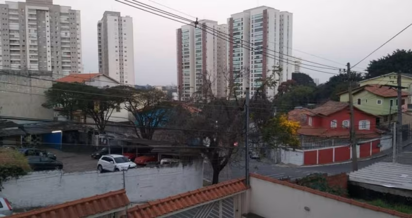 Sobradão reformado, cozinha e espaço gourmet, suite com closet e 4 vagas