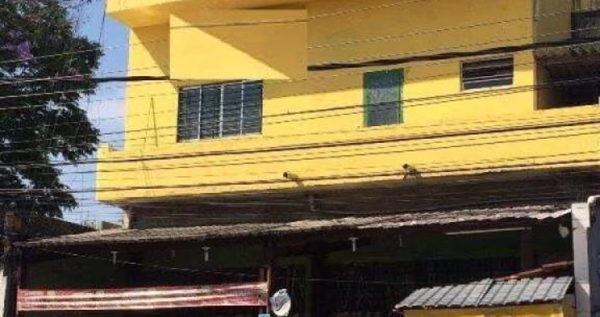 Prédio Comercial e Residencial em avenida.