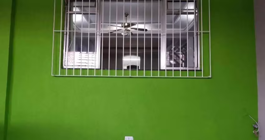 SOBRADO AMPLO