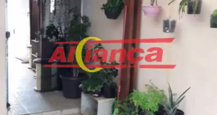 Sobrado 3 dormitórios 124m² - localização privilegiada (5 min a pé do shopping maia