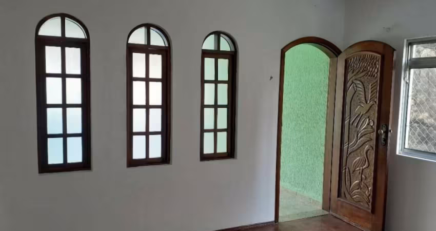 SOBRADO COM 3 DORMITÓRIOS SENDO 1 SUITE - A VENDA  JARDIM JOVAIA - GUARULHOS/SP