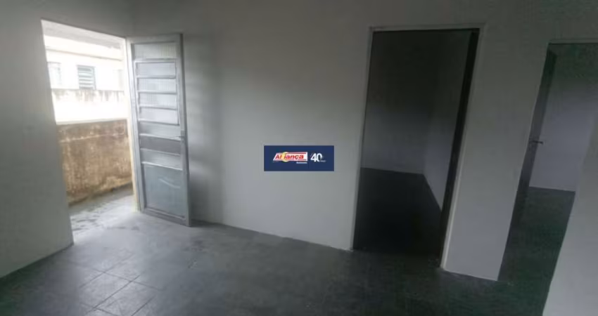 ÓTIMA CASA 60M² COM 2 DORMITÓRIOS E 1 VAGA DE GARAGEM - JARDIM DIOGO.