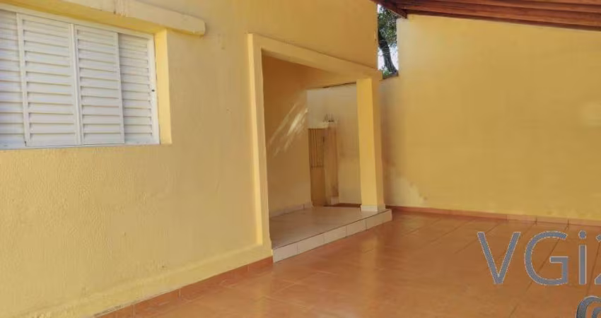 Casa reformada de 3 dormitórios Campos Elíseos
