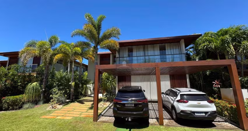Mansão de Luxo à Venda na Praia do Forte: 5 Suítes, 654,95 m² de Puro Conforto!