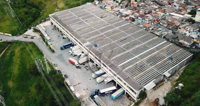 Galpão com 7.770 m² para alugar dentro de condomínio em São Paulo